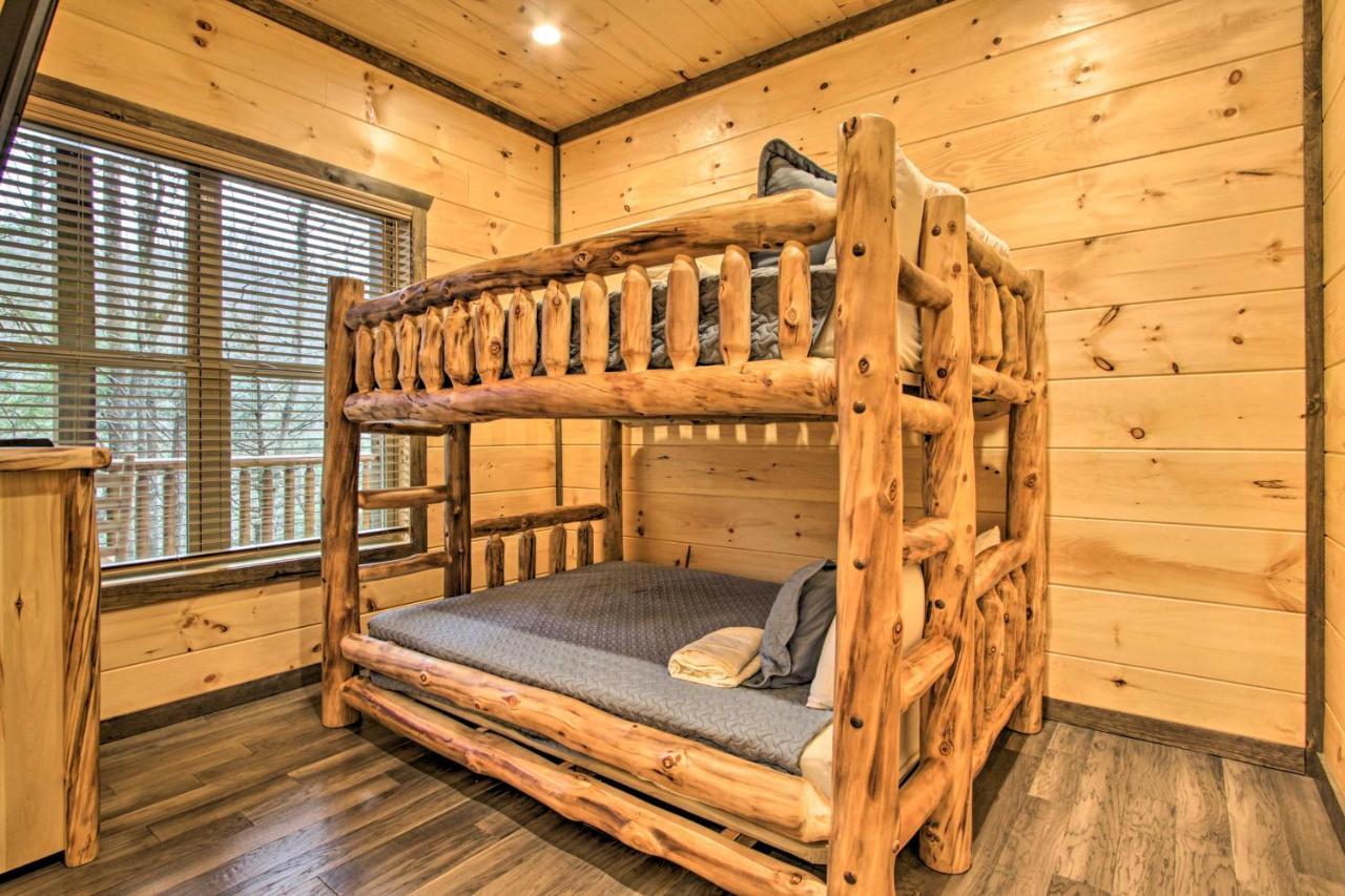 Luxe Cabin With Home Theater Less Than 2 Miles To Gatlinburg Zewnętrze zdjęcie