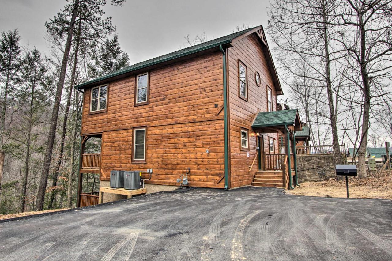 Luxe Cabin With Home Theater Less Than 2 Miles To Gatlinburg Zewnętrze zdjęcie