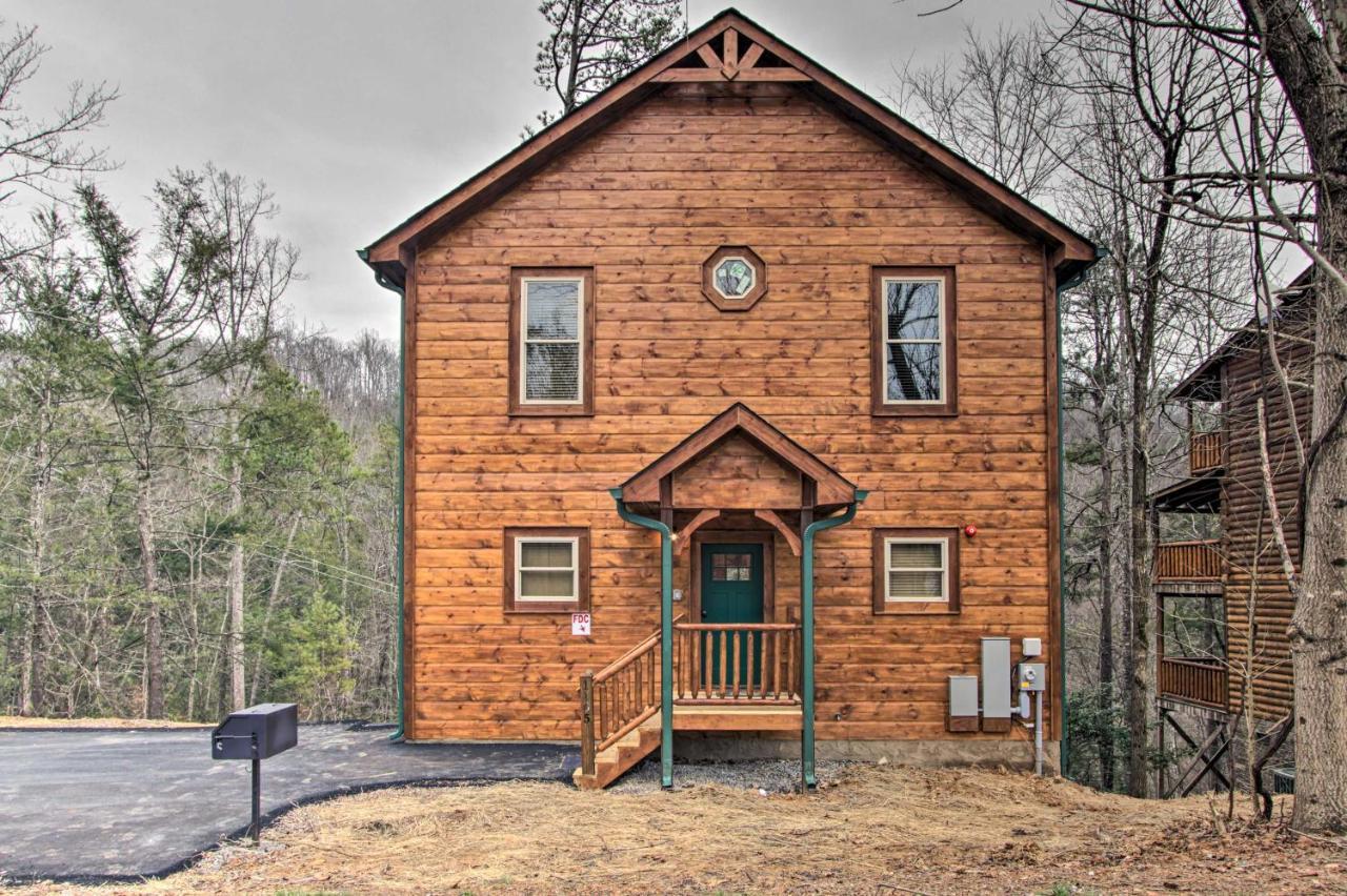 Luxe Cabin With Home Theater Less Than 2 Miles To Gatlinburg Zewnętrze zdjęcie