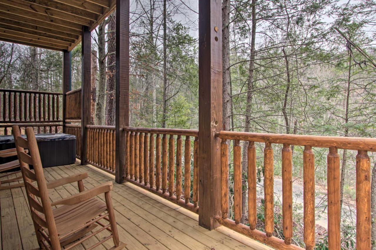 Luxe Cabin With Home Theater Less Than 2 Miles To Gatlinburg Zewnętrze zdjęcie